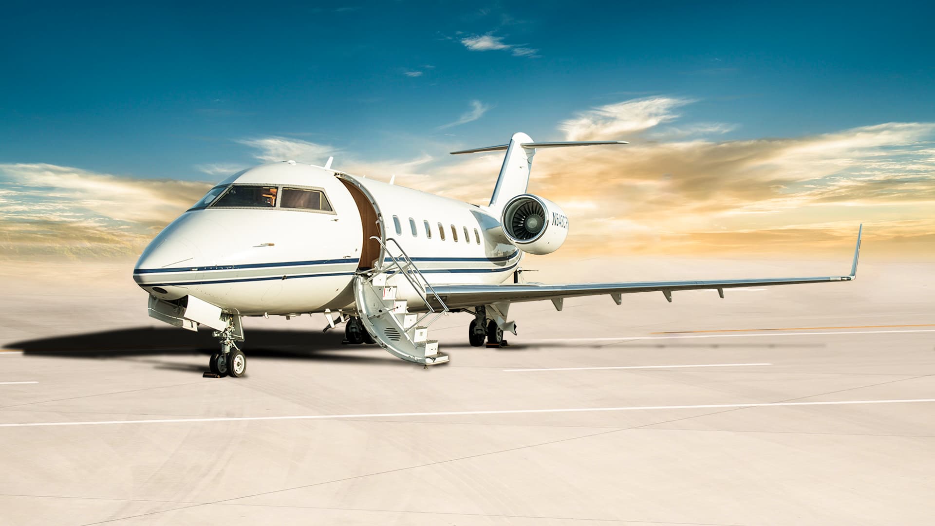 Challenger 604 N648CR
