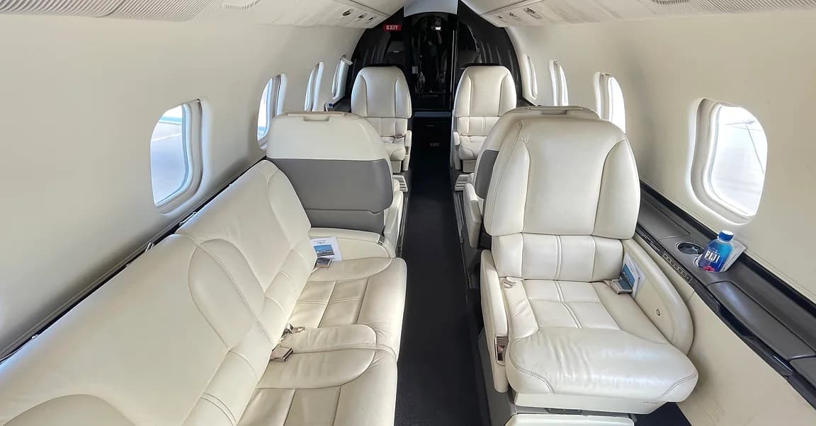 Learjet 60 N654AN