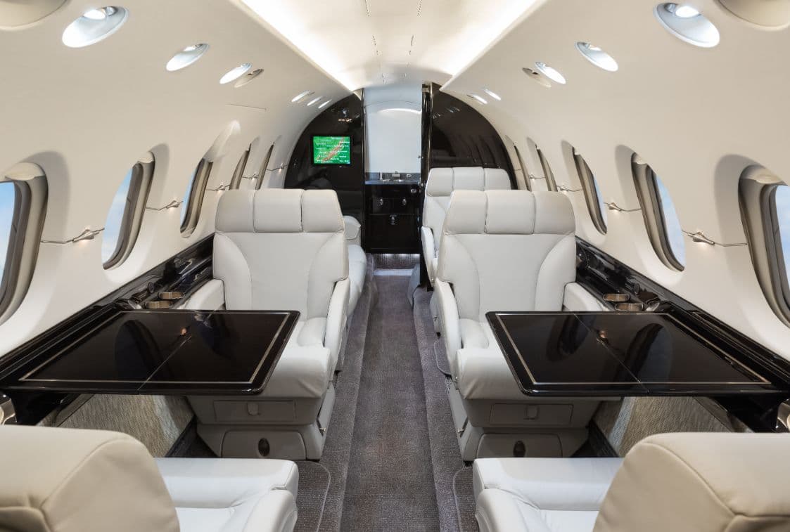 Hawker 800XP N655MD