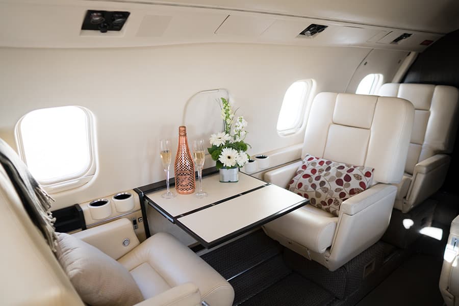 Learjet 55 N655TR