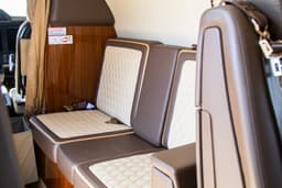 Embraer Phenom 300 N660RB