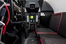 Embraer Phenom 300E N662JM