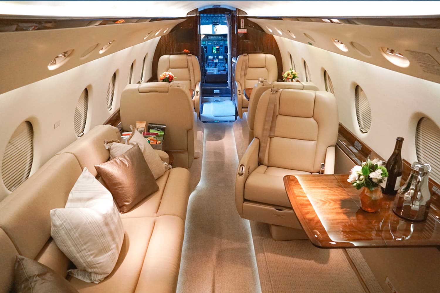 Gulfstream G200 N663SB