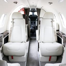 Embraer Phenom 300 N66M