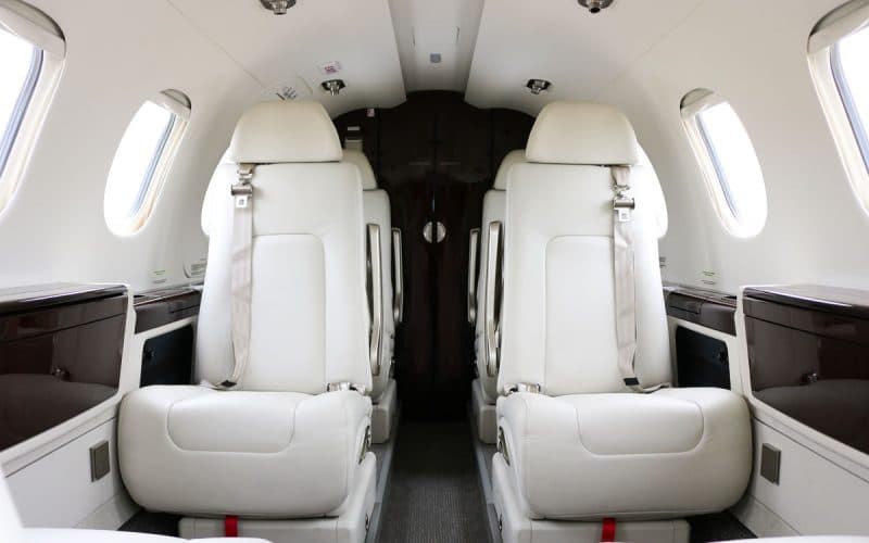Embraer Phenom 300 N66M