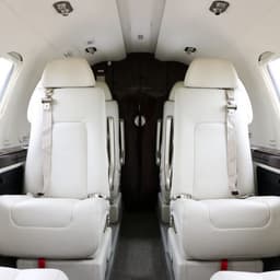 Embraer Phenom 300 N66M
