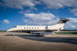 Challenger 300 N670CP