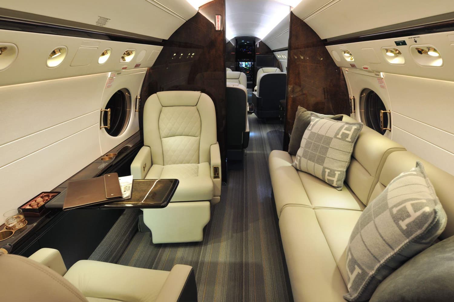 Gulfstream G550 N679MS
