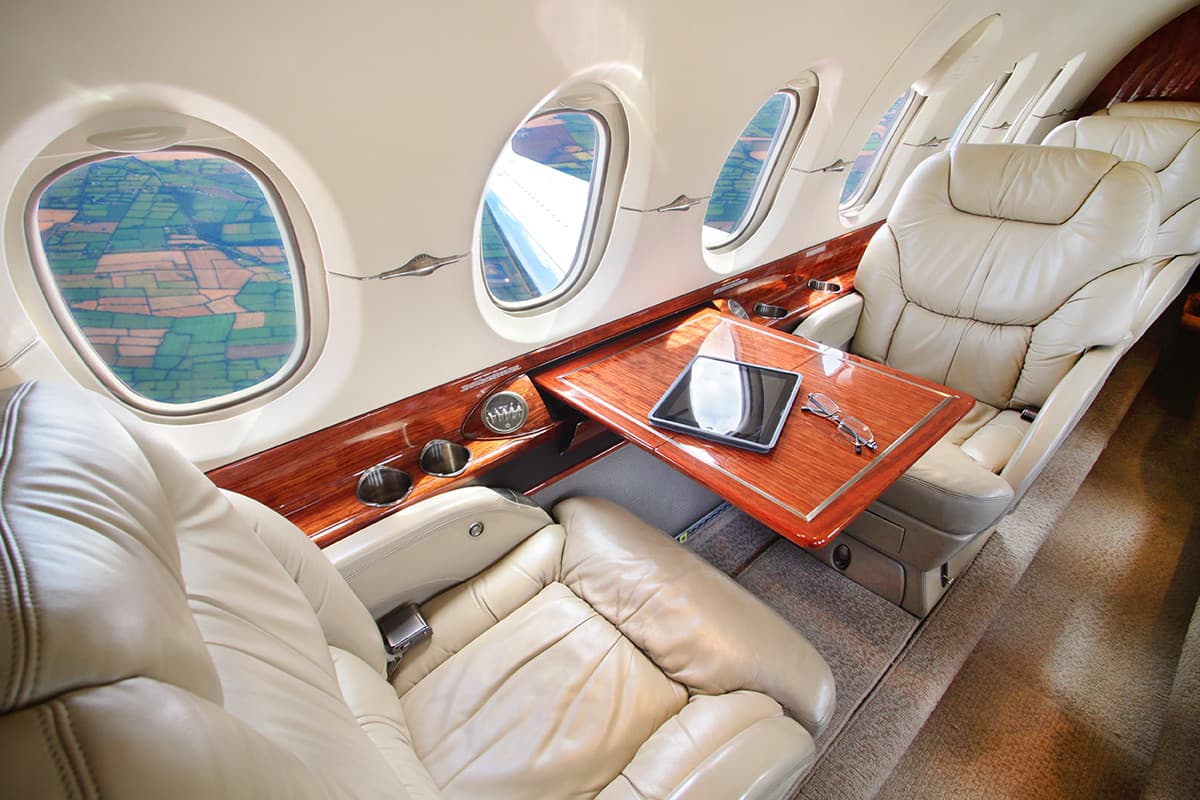Hawker 800XP N684DK