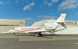Falcon 7X N685AB