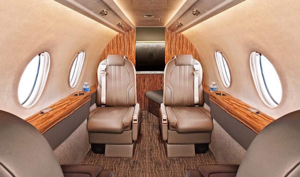 Hawker 400XP N68GS
