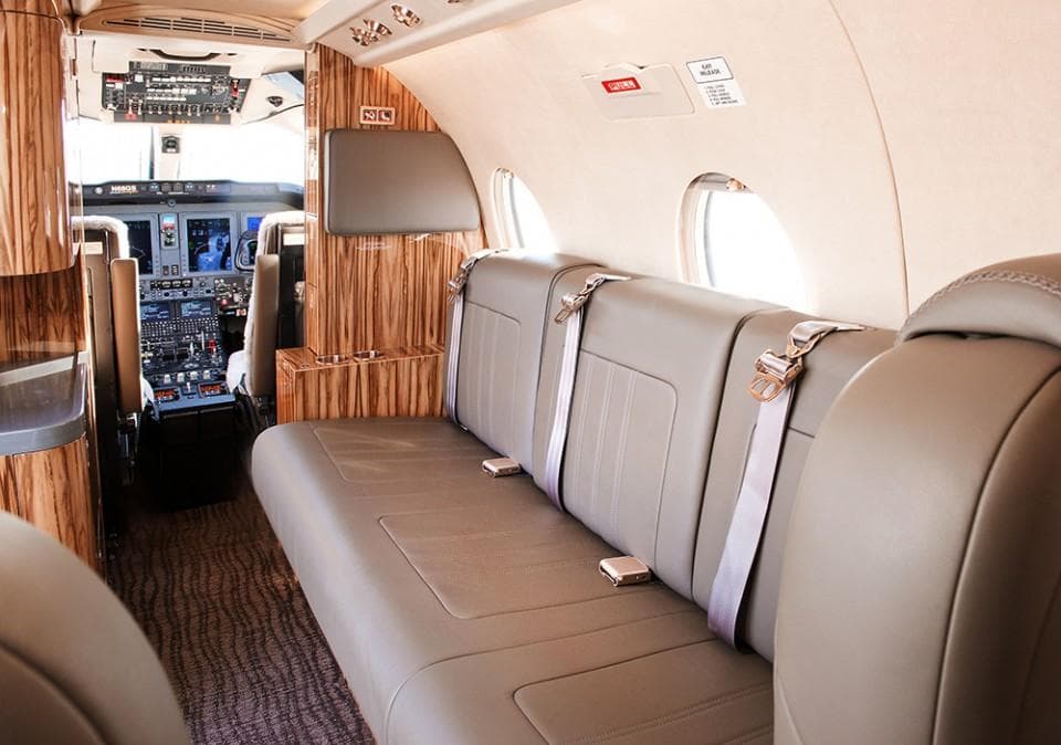 Hawker 400XP N68GS