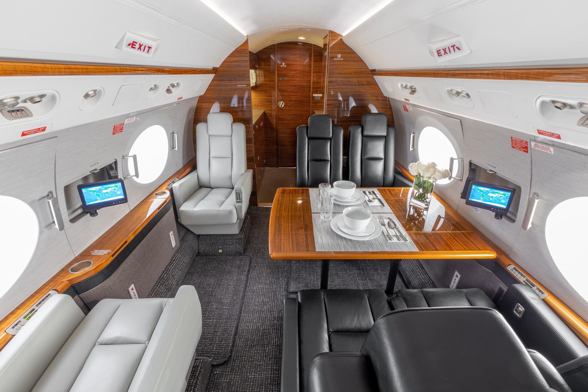 Gulfstream G550 N699KR