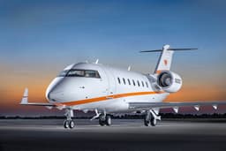 Challenger 605 N699ST