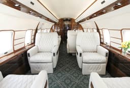 Challenger 604 N69DT