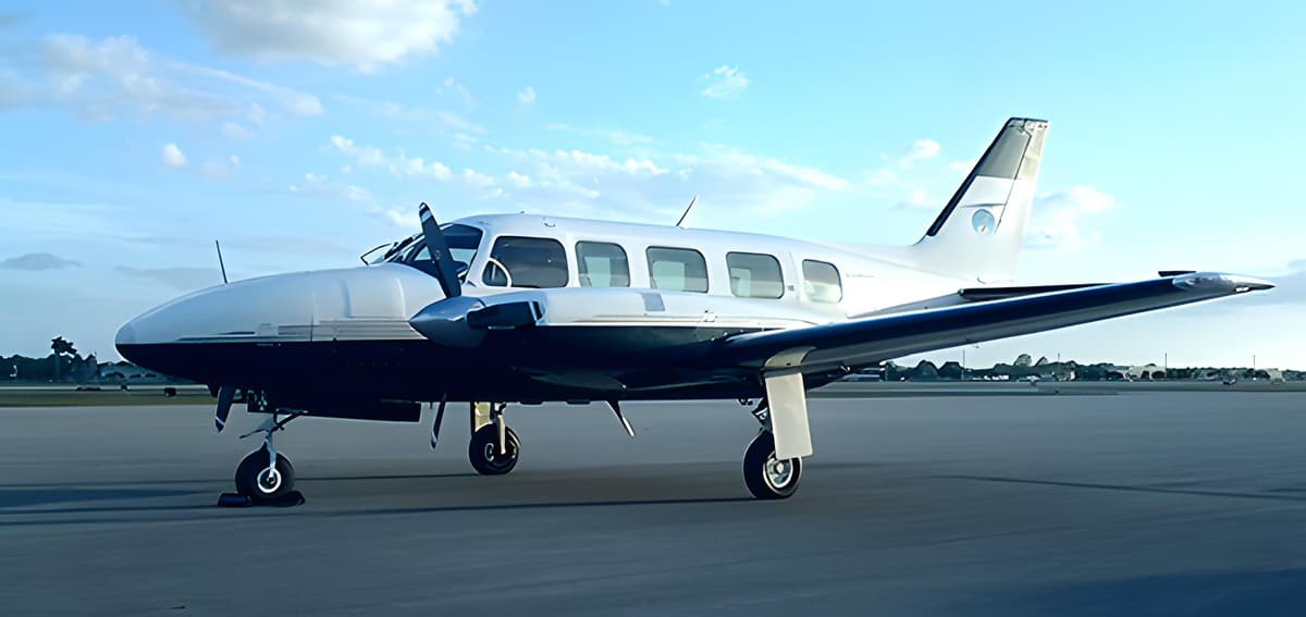 Piper PA-31-350 Chieftain N700C