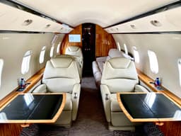 Challenger 300 N702RW