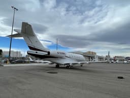 Challenger 300 N702RW