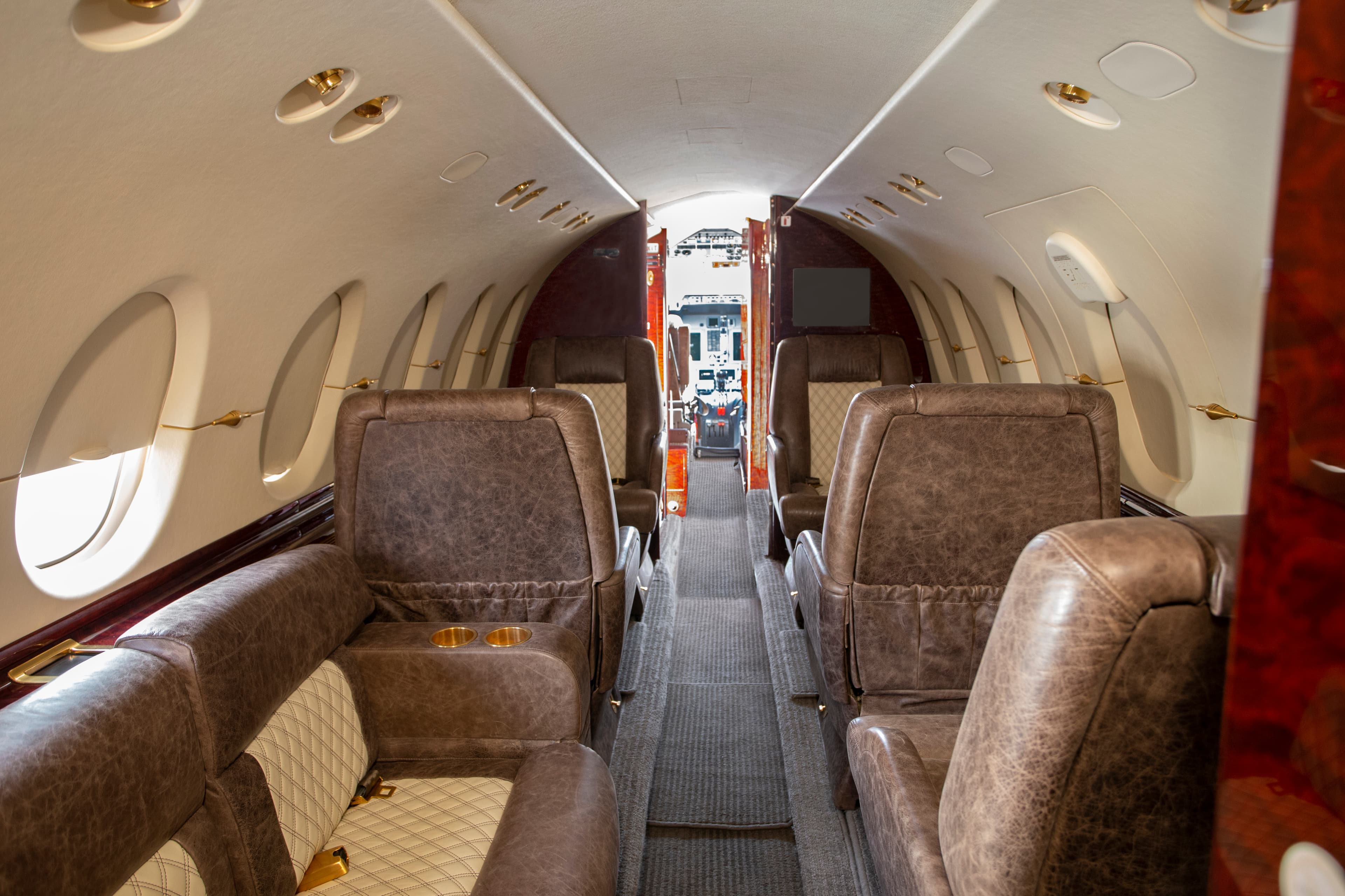 Hawker 900XP N702SS