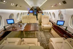 Falcon 2000LX N707MT