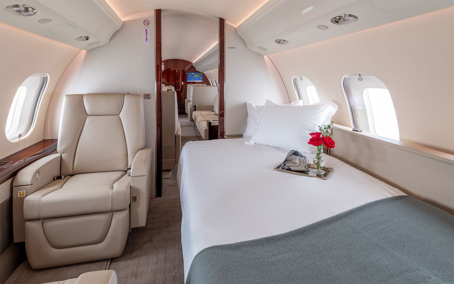 Global 6500 N70MJ