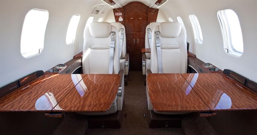 Learjet 70 N70NJ