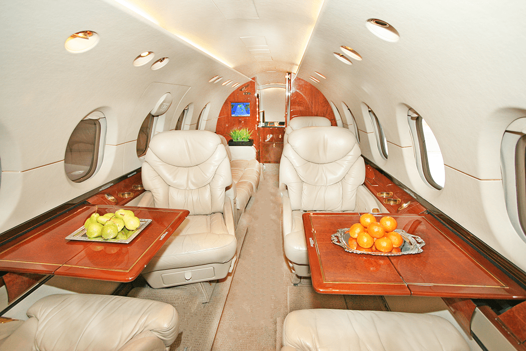 Hawker 800XP N715LA