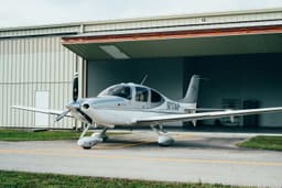 Cirrus SR22 N717AP