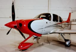 Cirrus SR22 N718TL