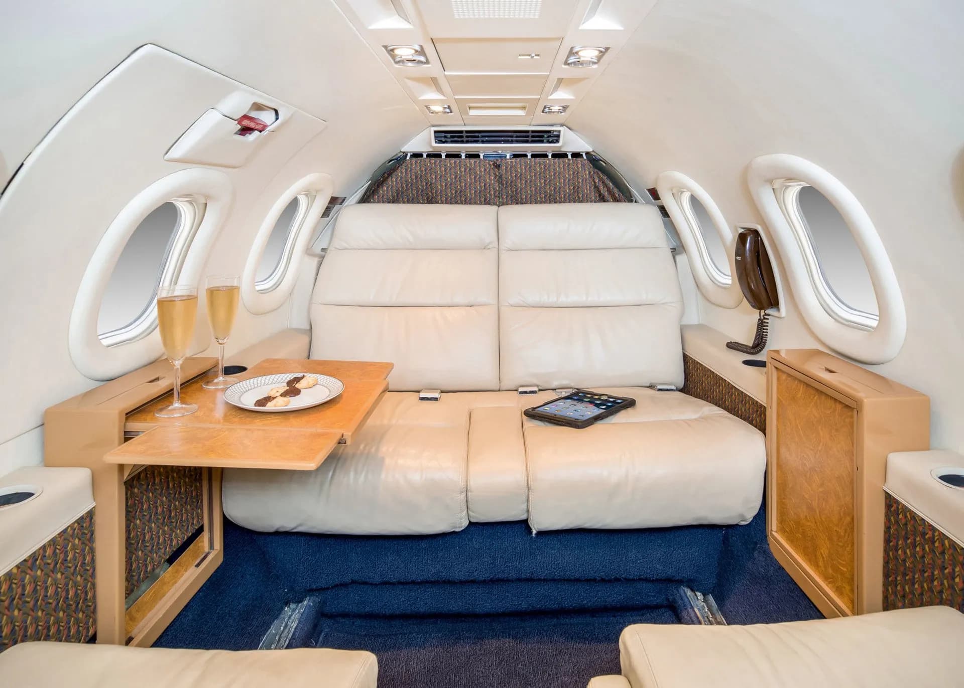 Learjet 31A N71AL
