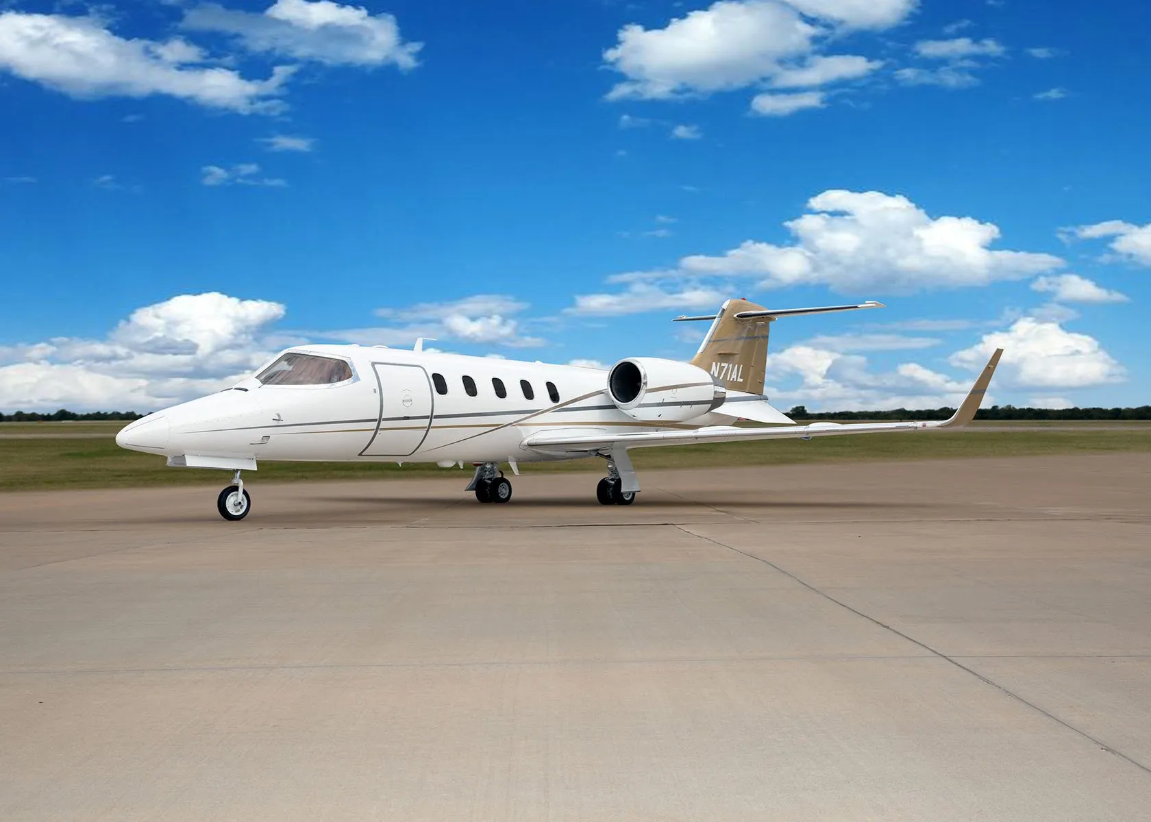 Learjet 31A N71AL
