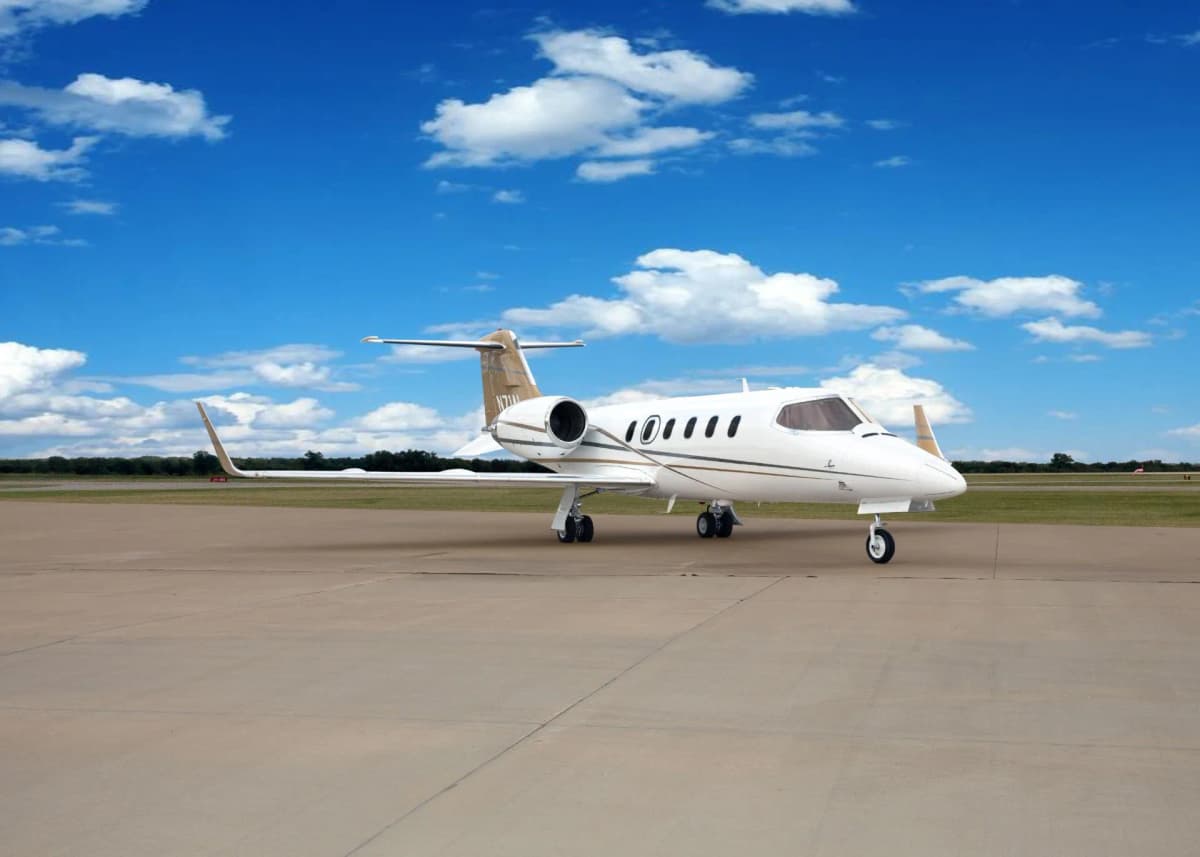 Learjet 31A N71AL