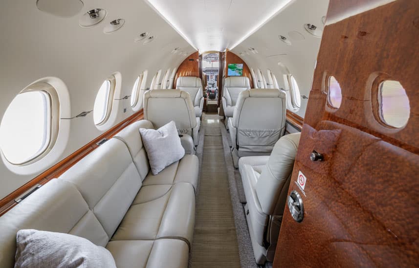 Hawker 850XP N720TM