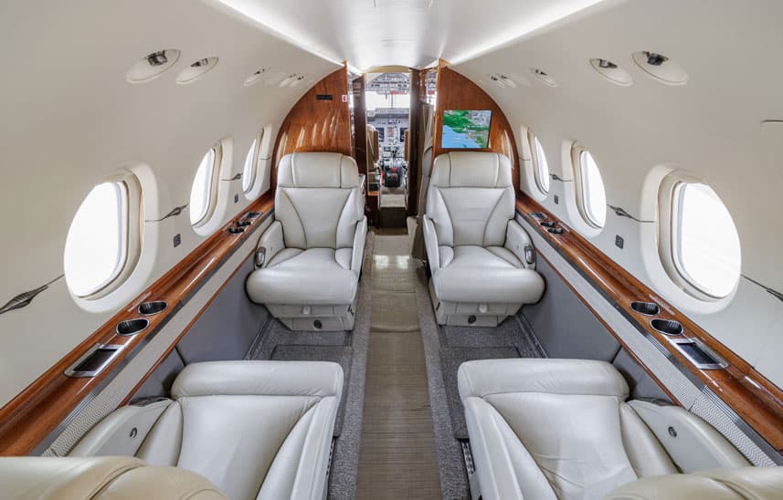 Hawker 850XP N720TM