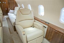 Challenger 300 N723JM