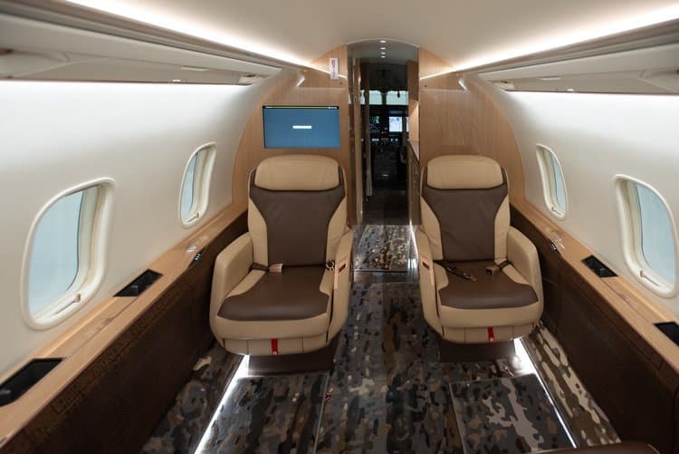 Challenger 3500 N724EH