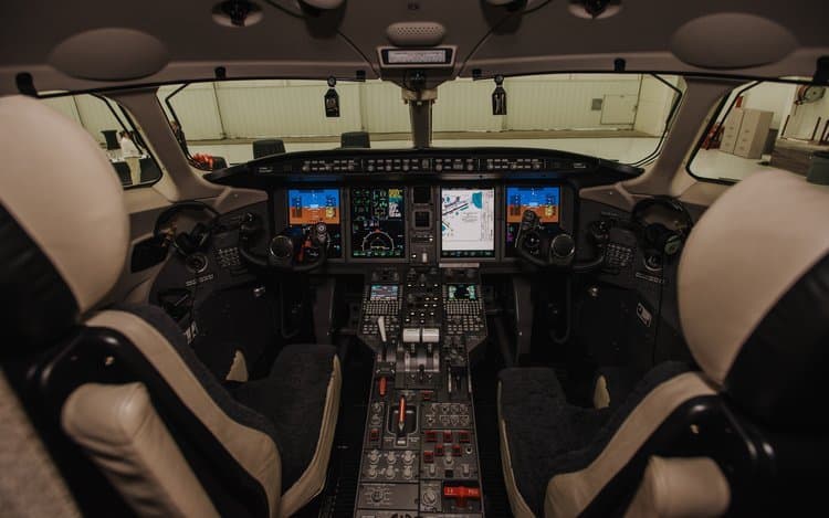 Challenger 3500 N724EH
