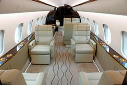 Global 5000 N724MF