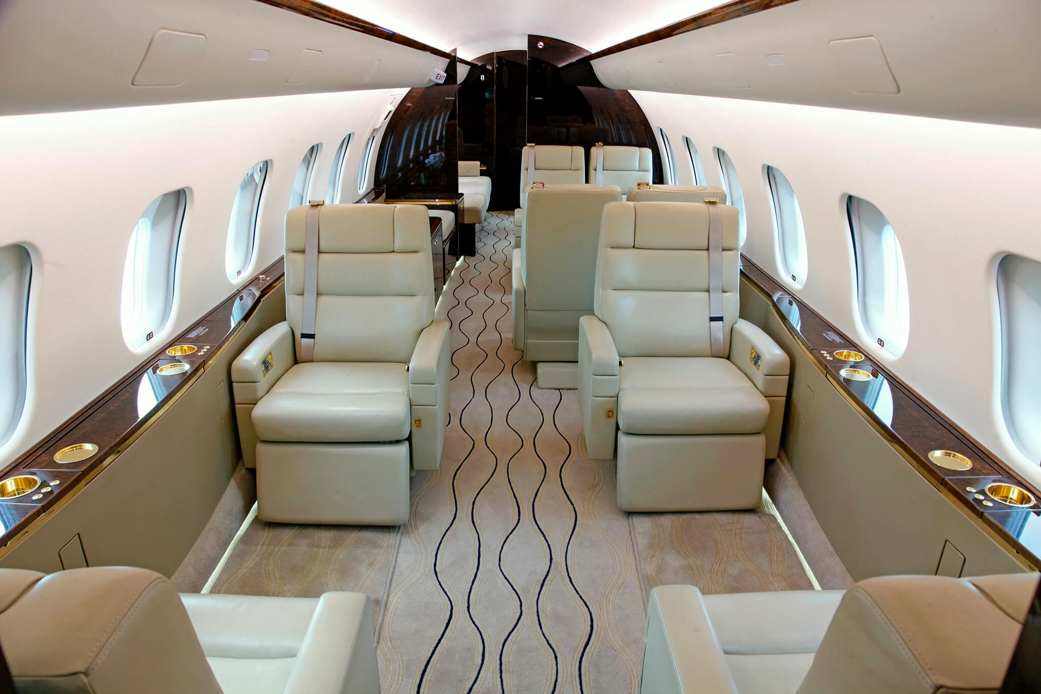 Global 5000 N724MF