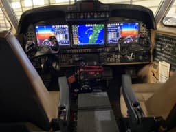 Beechcraft King Air 350iER N725TR