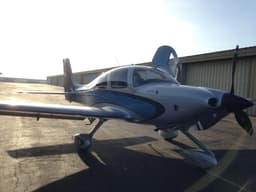 Cirrus SR22 N729KX