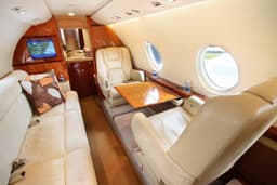 Falcon 20F-5 N730RA