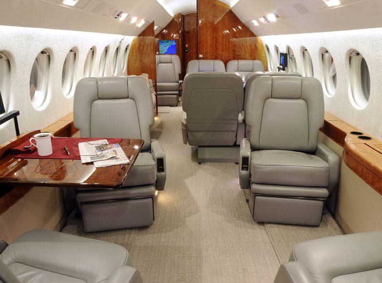 Falcon 900EX N731SR