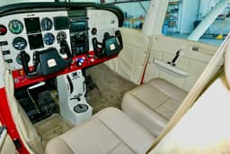 Cessna 172S N736UJ