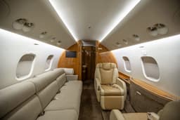 Embraer Legacy 650 N742SP