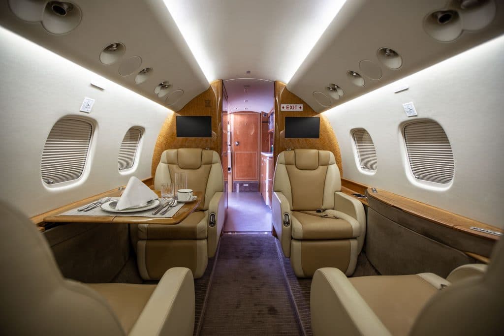 Embraer Legacy 650 N742SP