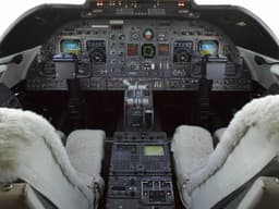 Learjet 60 N743LG