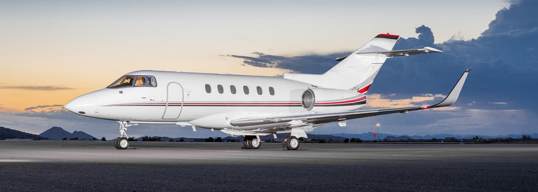 Hawker 800XPi N743WJ