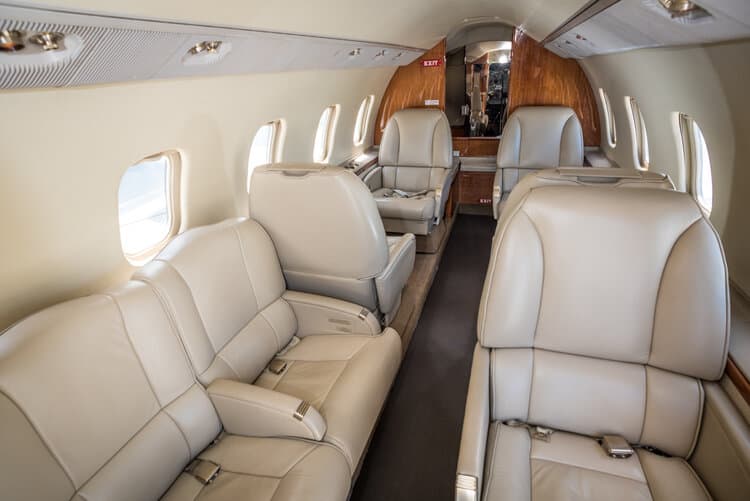 Learjet 60 N744RD