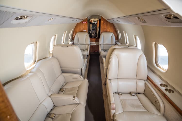 Learjet 60 N744RD